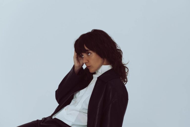 CourtneyBarnett pressphoto